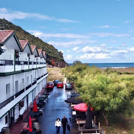 Hostal De Berria Hotel Santoña Buitenkant foto