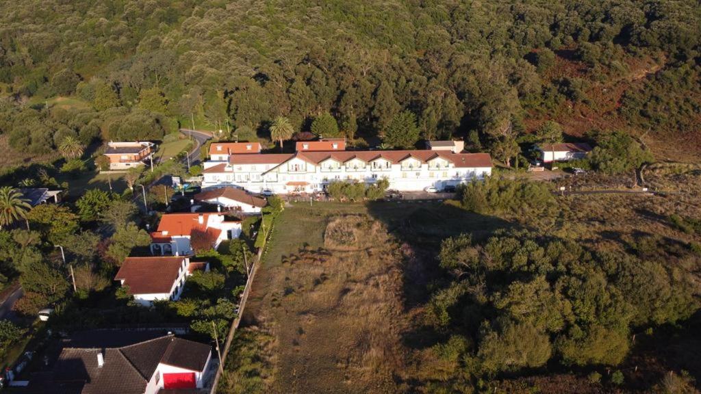 Hostal De Berria Hotel Santoña Buitenkant foto